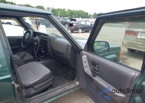 2001 Jeep Cherokee Sport из США, поврежденный, VIN 1J4FF48S91L501095